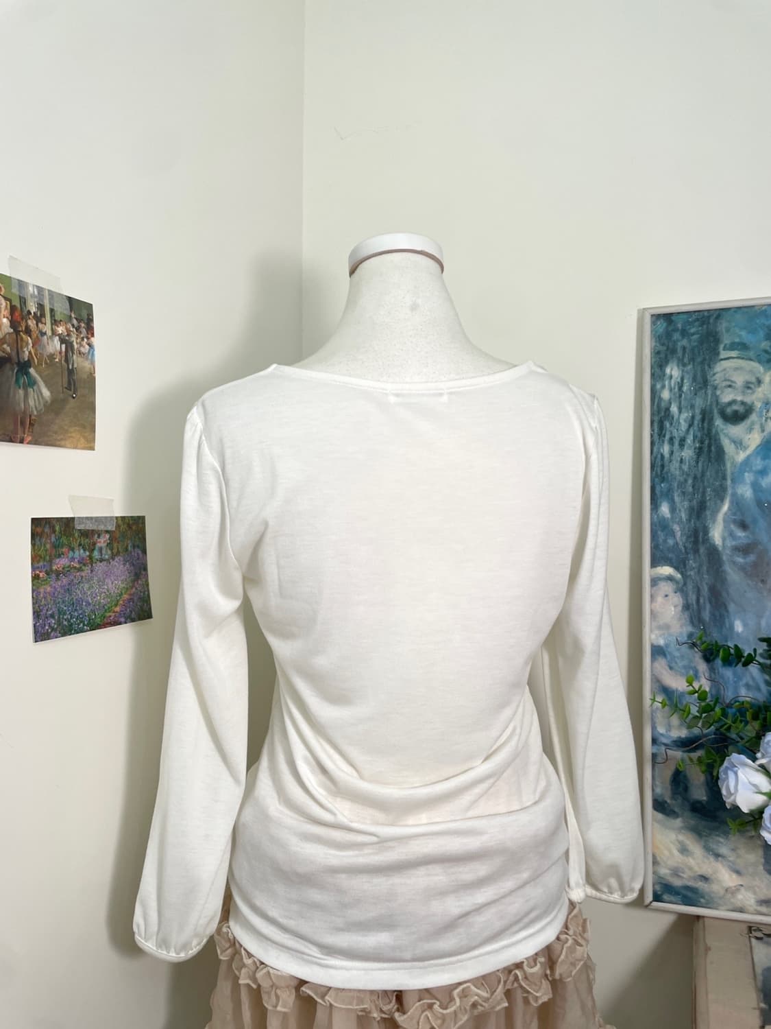 white ruffle point puff sleeve top 상품이미지4
