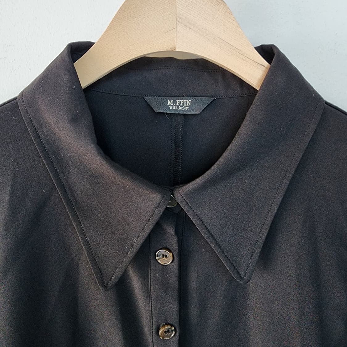 M.FFIN 블랙 카라넥 셔츠 블라우스 상품이미지2