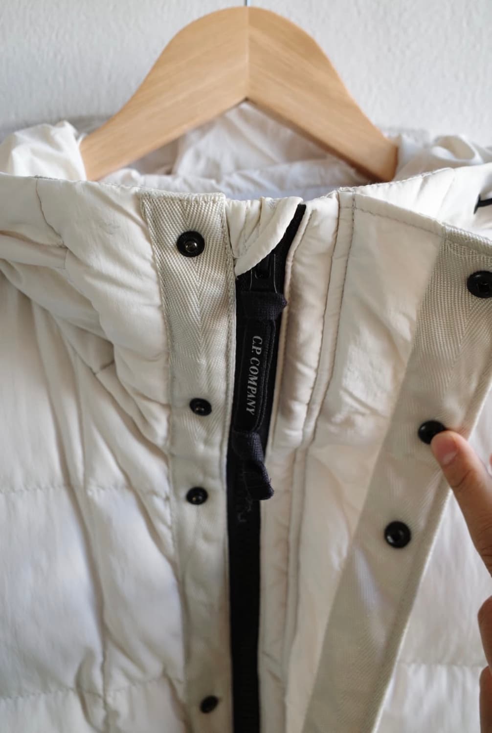 CP컴퍼니 고글 패딩조끼 판매(2xl) 상품이미지4