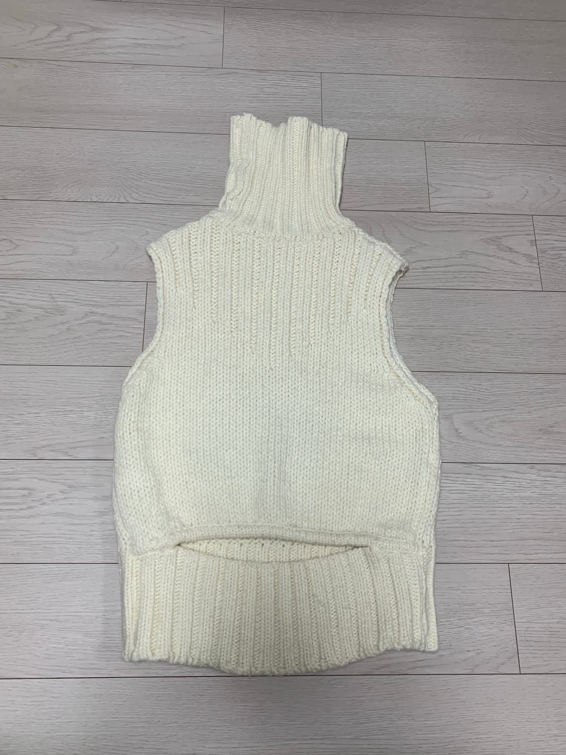 마크들리 하이넥 니트 슬리브리스 베스트 상품이미지2