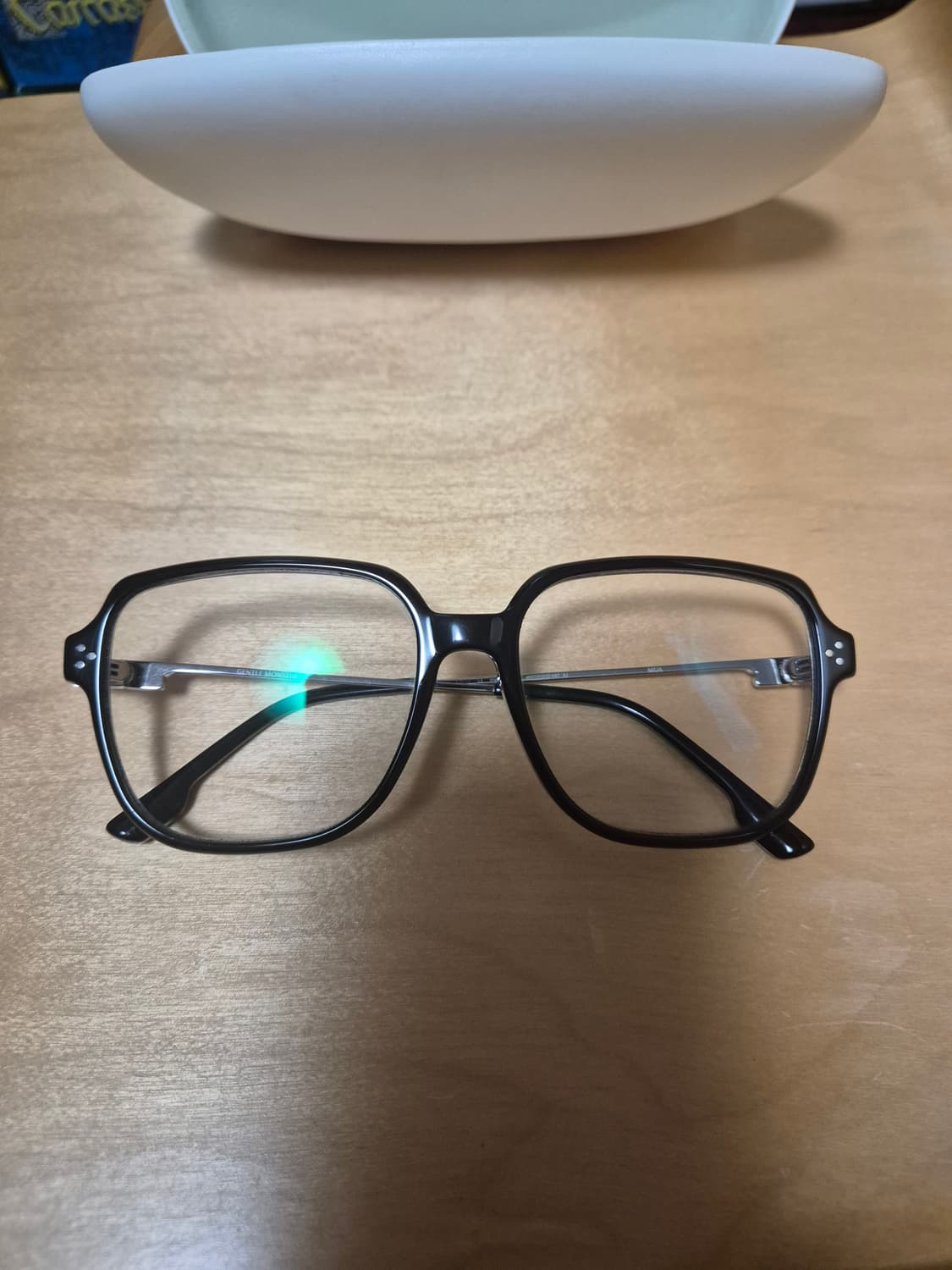 젠틀몬스터 무아 01 안경테  상품이미지2