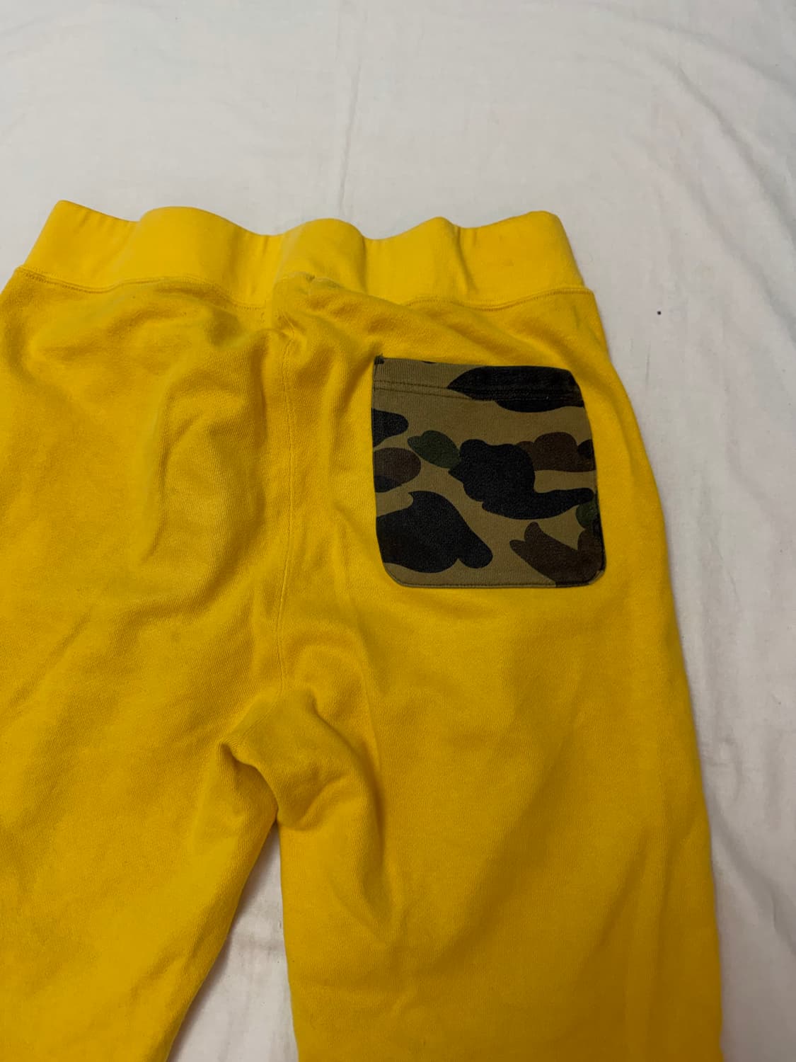 희귀컬러) 베이프 샤크 스웻팬츠 옐로우 상품이미지3