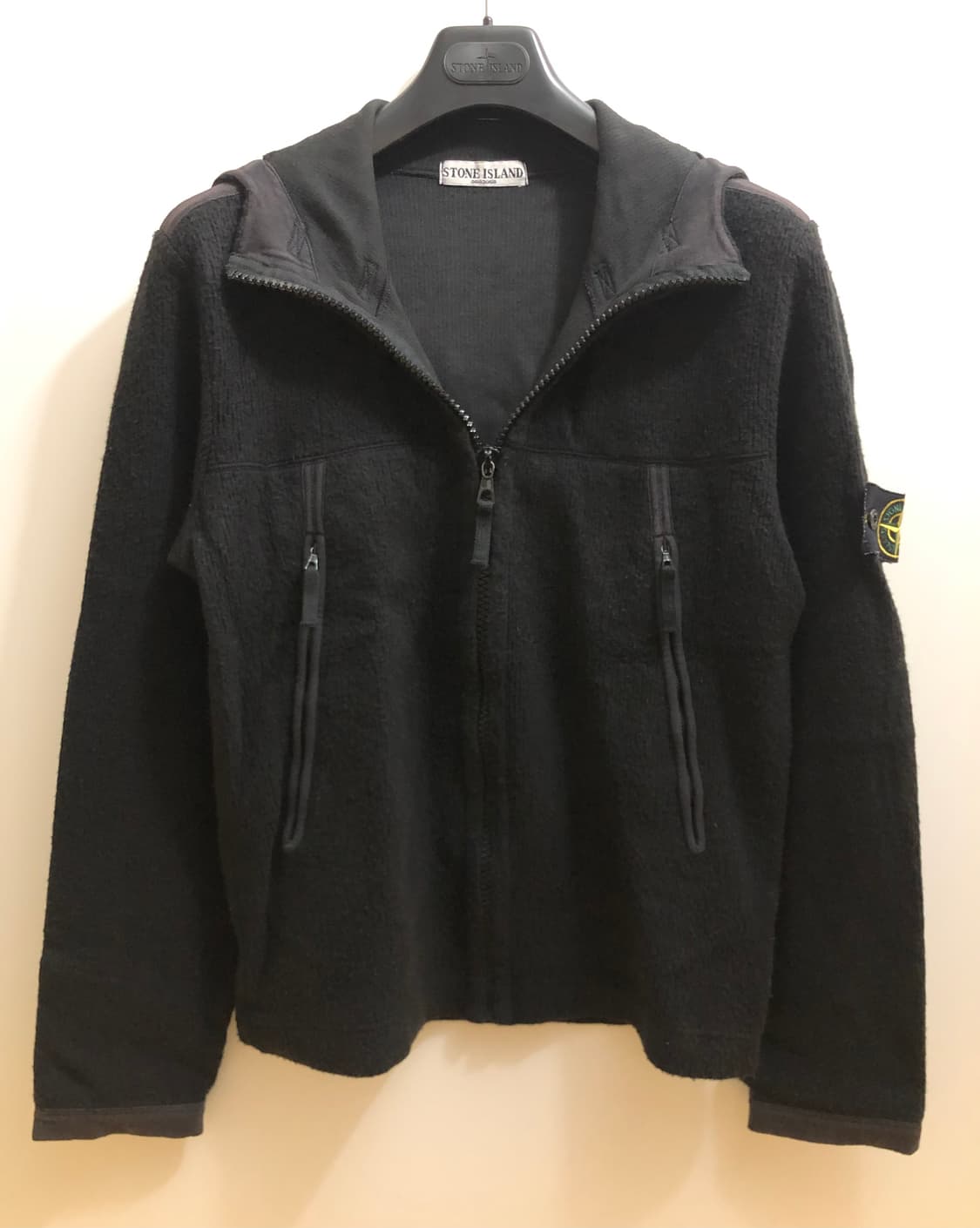 [S] 05‘스톤아일랜드 후드집업 울자켓 블랙  상품이미지3