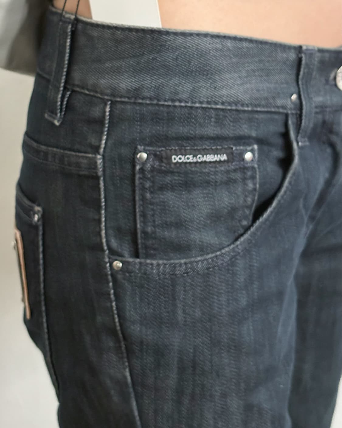 돌체앤가바나 플레이트 슬림 스트레이트 로우라이즈진 상품이미지3