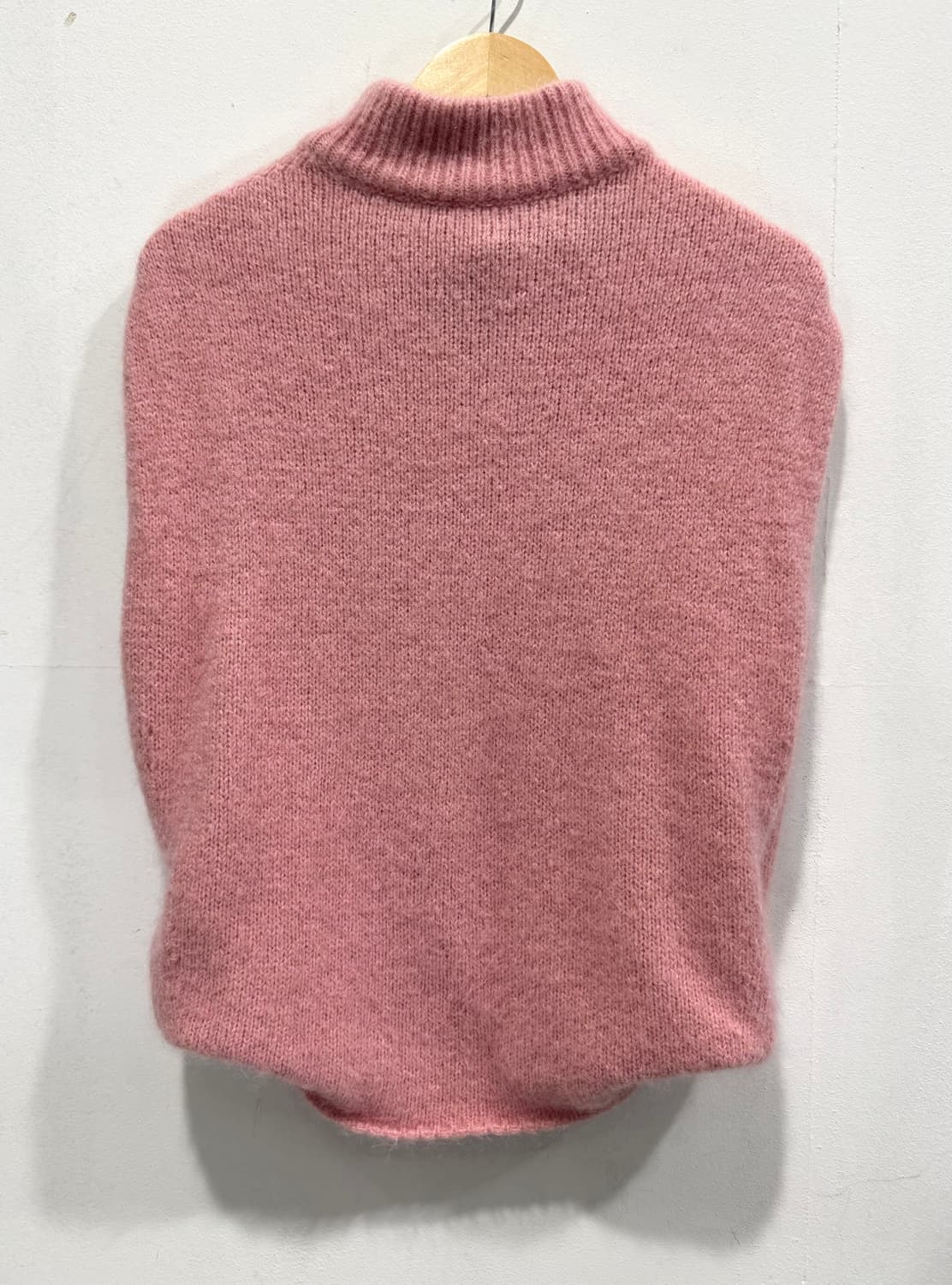 엠포리오 아르마니 핑크 니트 40사이즈 정픔 상품이미지2