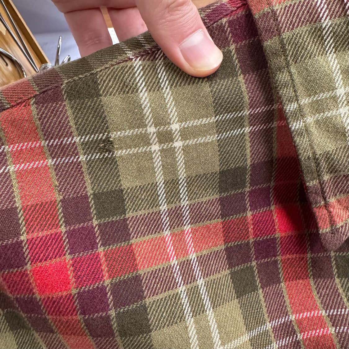 아베크롬비 플란넬 체크 셔츠 전면 원포켓 포인트 레드 카키 상품이미지7