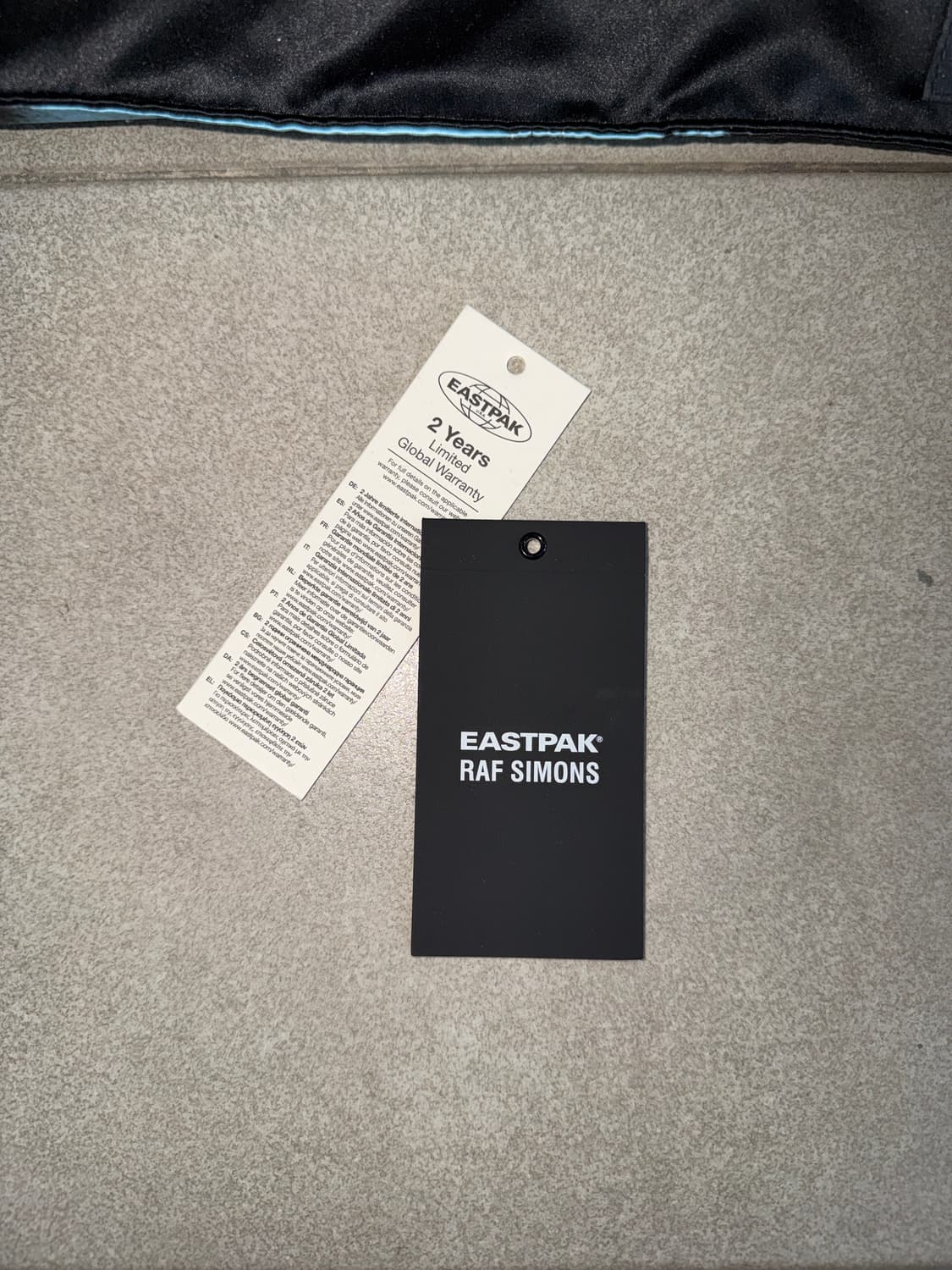 이스트팩 라프시몬스 오버사이즈 숄더 백 상품이미지7