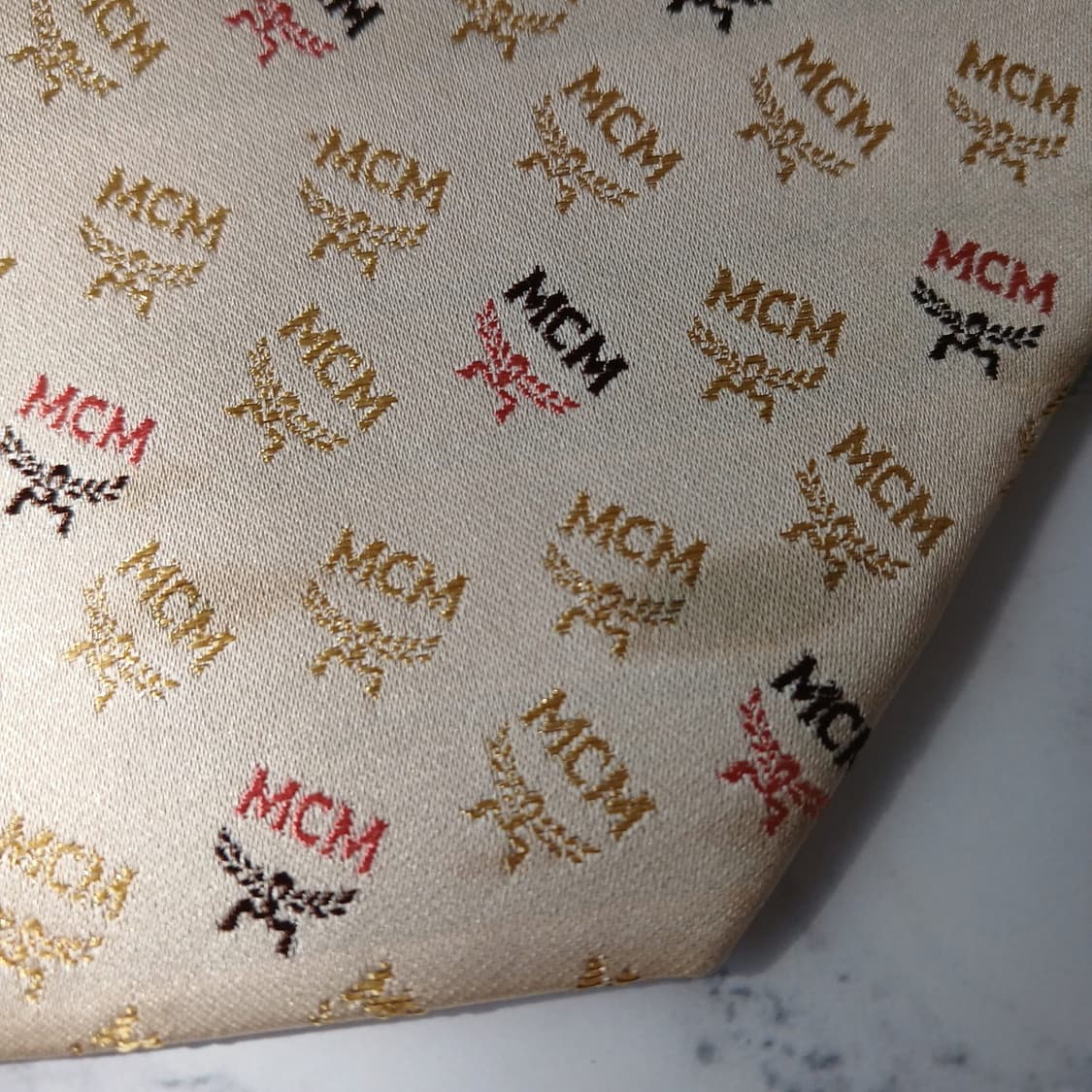 MCM 엠씨엠 실크 옐로우 로고 패턴 넥타이 9cm B등급 E874 상품이미지6