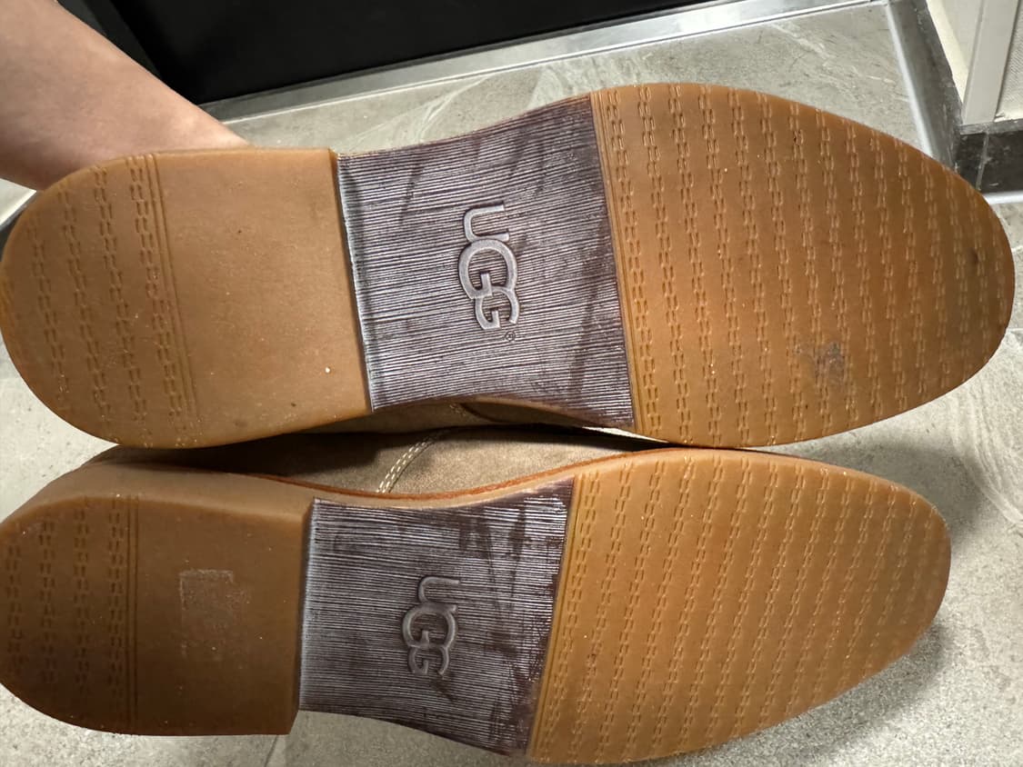 UGG 어그 스웨이드 브라운 로퍼 상품이미지4