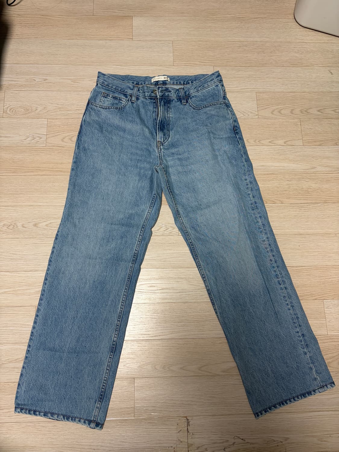 유니클로 JW앤더슨 스트레이트진(1회 실착) 상품이미지1