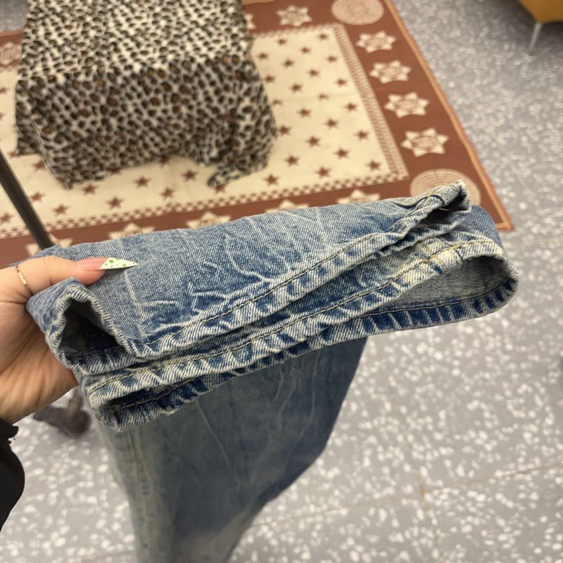 모드나인 드레이프 워싱 고양이패치 데님팬츠 30인치 C09164 상품이미지8
