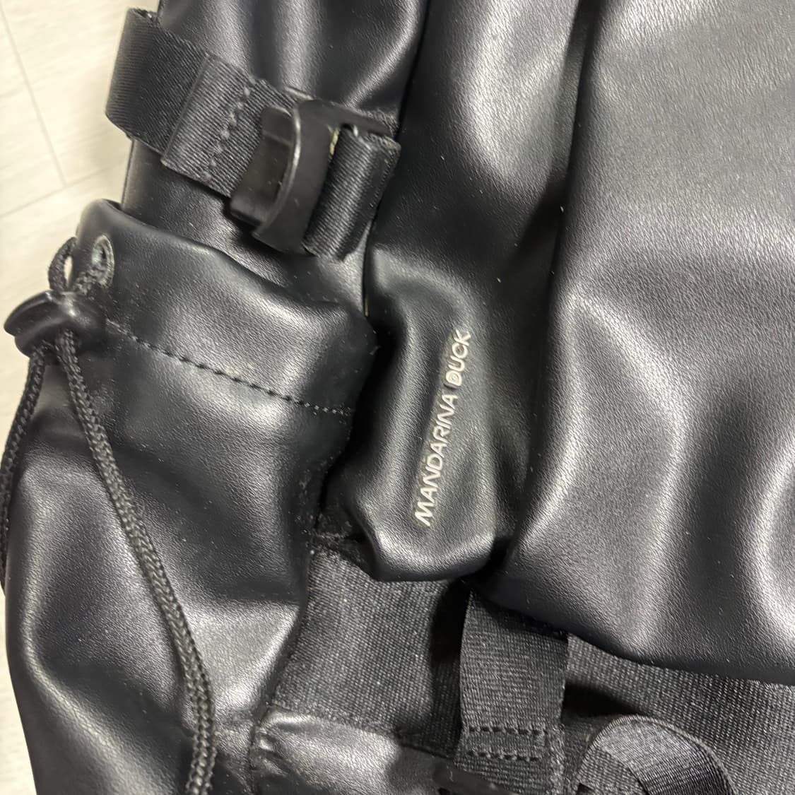 만다리나덕 노마드 백팩 상품이미지2