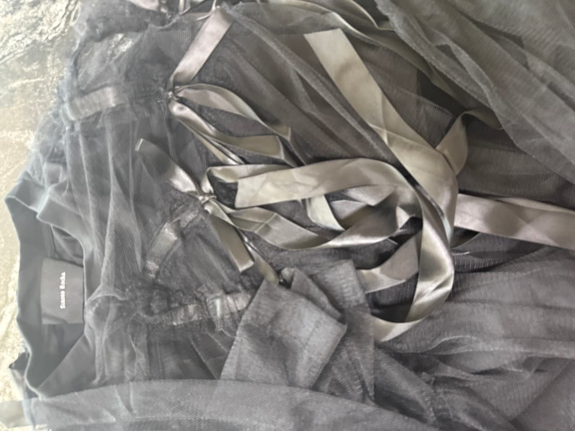 시몬로샤 블랙 메쉬 리본 티셔츠 36 상품이미지2