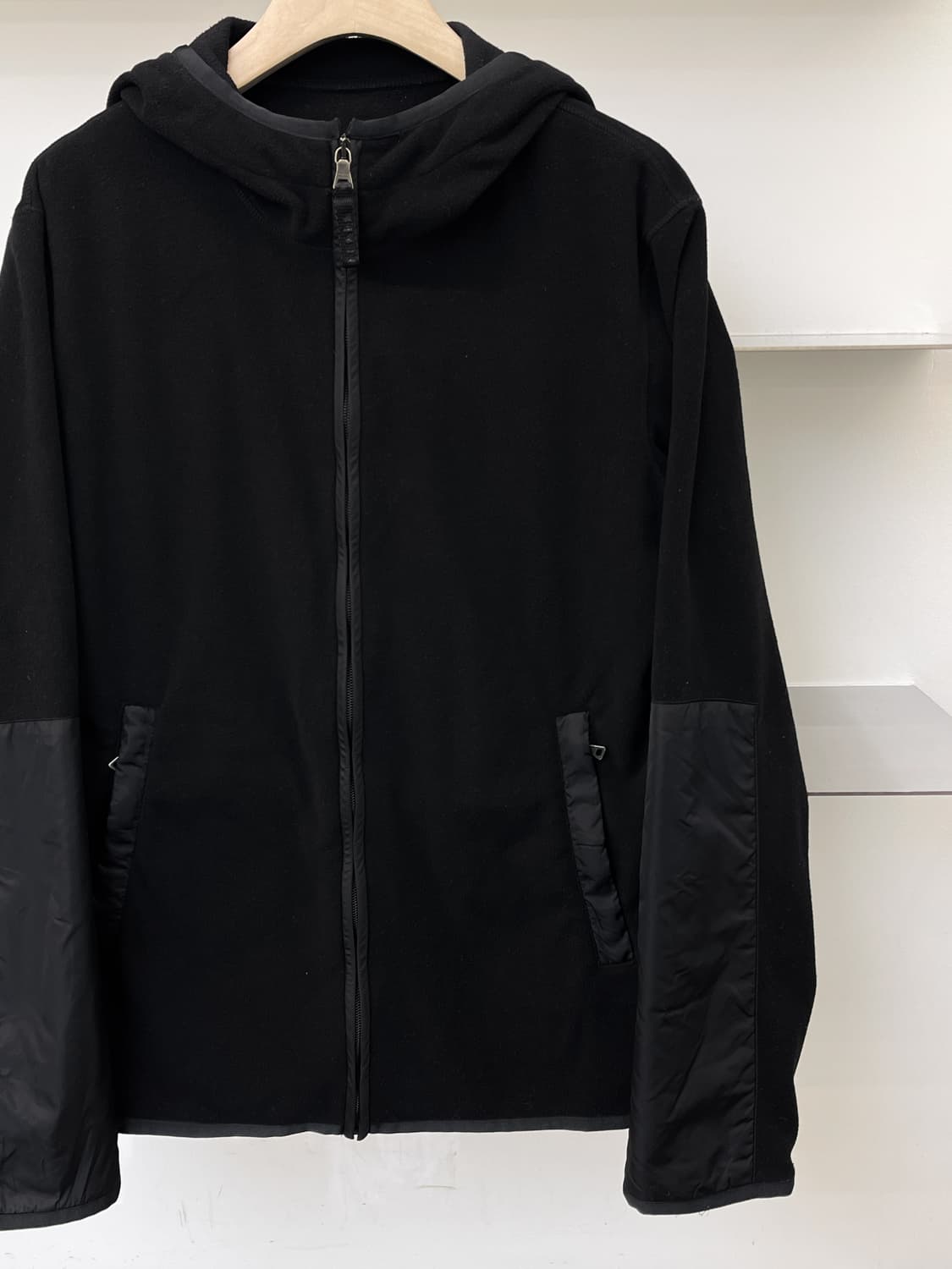 프라다 13aw 플리스 후드 자켓 상품이미지3