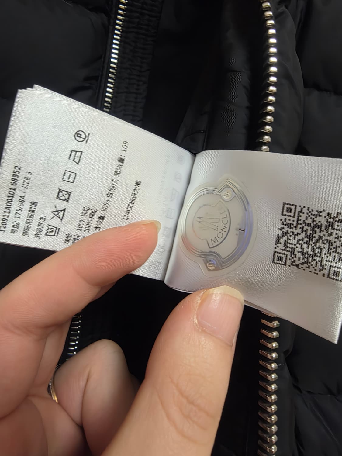 [23년] 몽클레어 아미오 경량 바이크 다운 패딩 3사이즈 상품이미지10