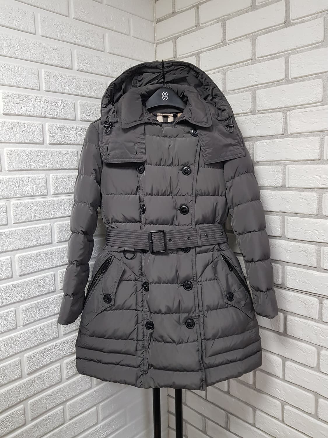 [m/정품] 버버리 후드 벨티드 패딩 상품이미지1