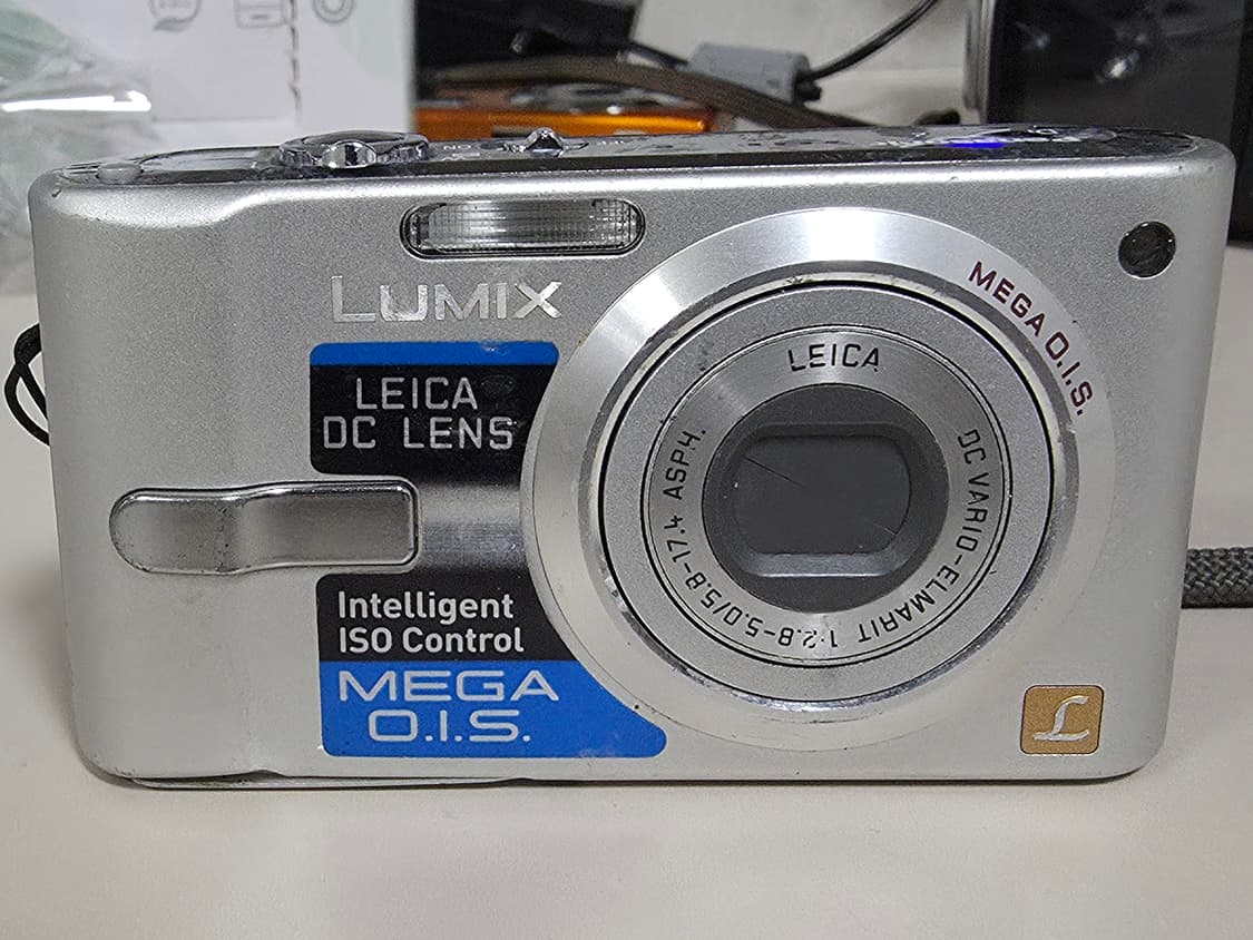 파나소닉 루믹스 DMC-FX12GD 빈티지 디지털카메라 상품이미지1