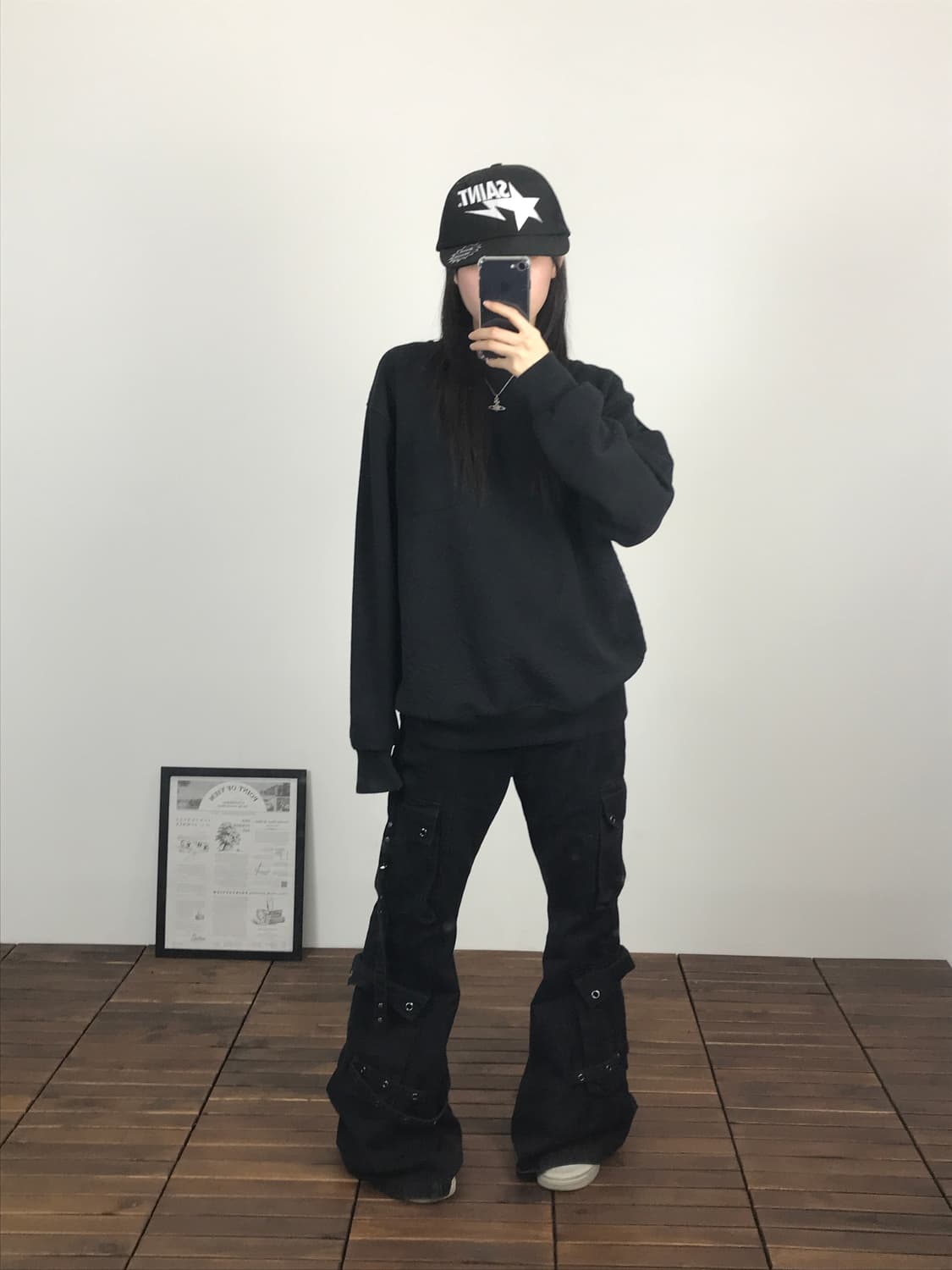 Ball Black Crewneck Sweatshirt 상품이미지1