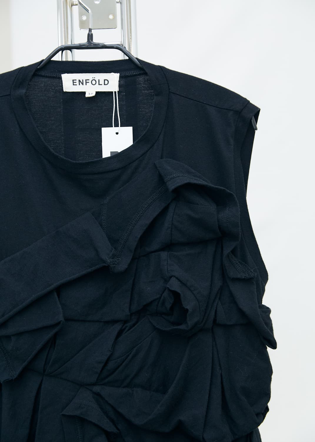 Ruffle Sleeveless 상품이미지2