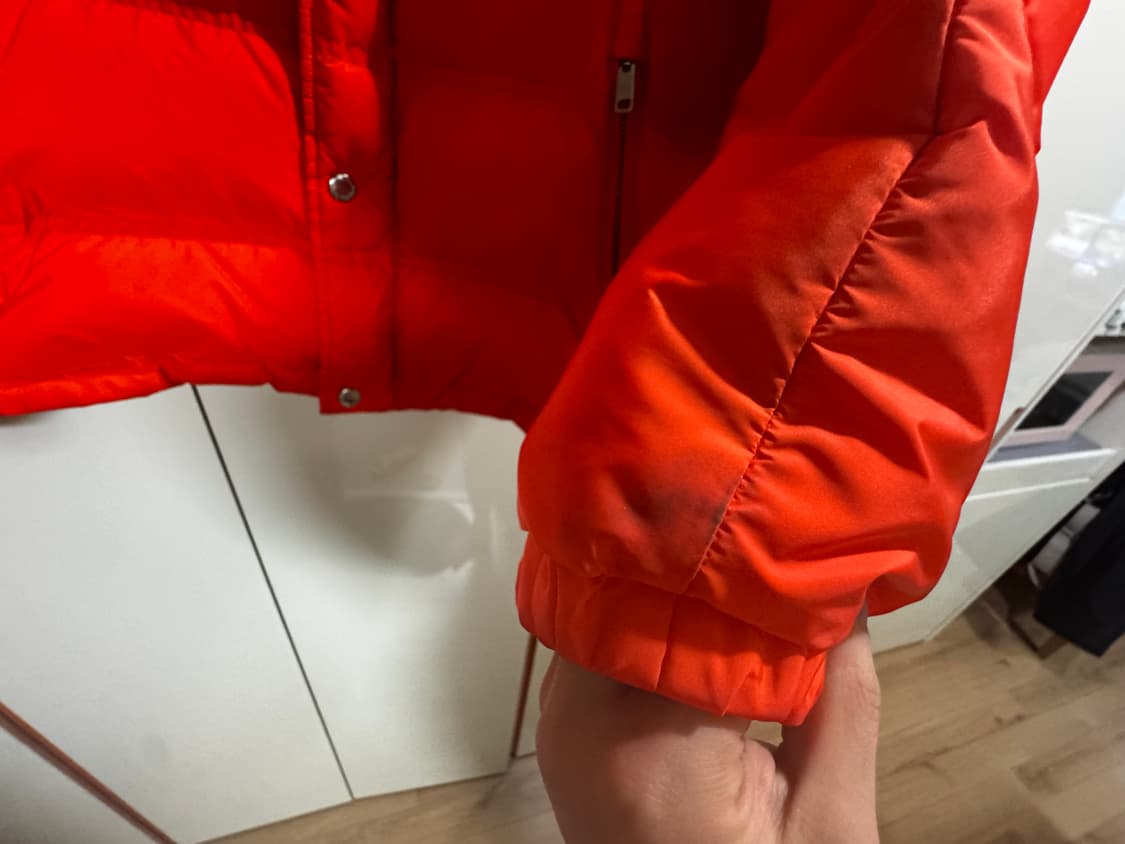 (54) 프라다 삼각로고 패딩 sgh573 상품이미지5