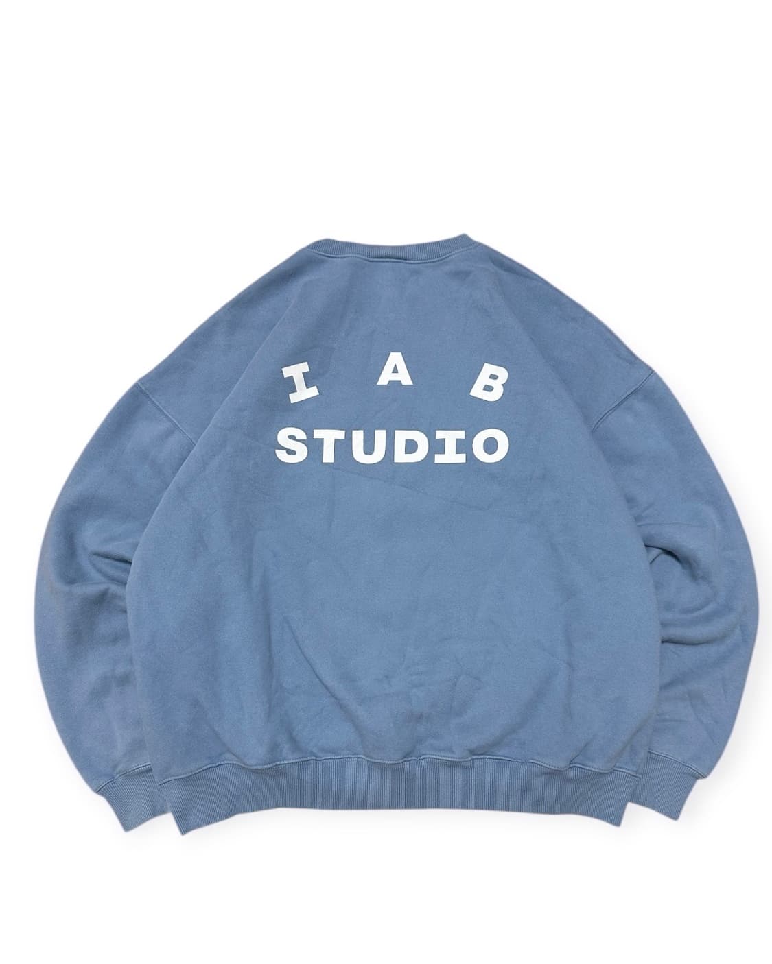 아이앱스튜디오 스카이블루 맨투맨 상품이미지1