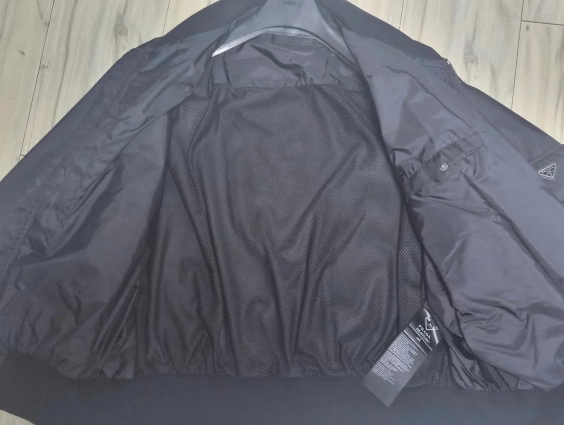 [XL] 프라다 리나일론 봄버 자켓 ma-1 마원 봄버 집업 패딩 후드 상품이미지3