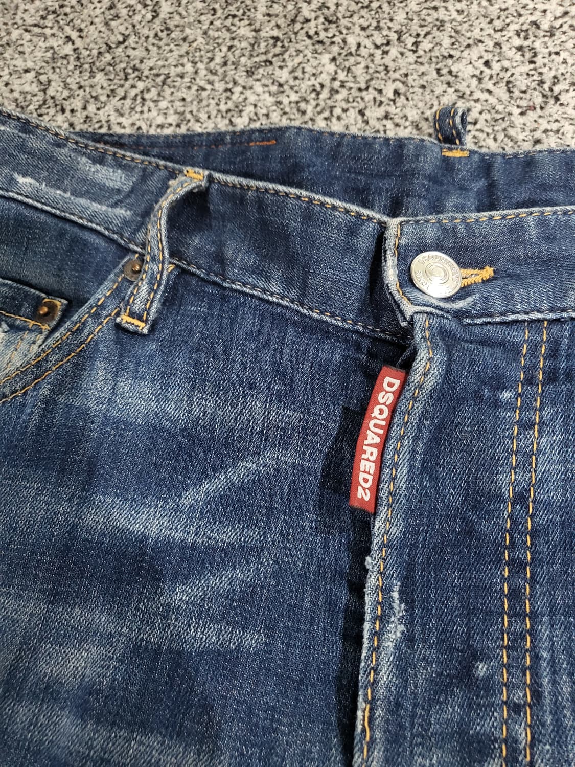 디스퀘어드 투(DSQUARED2) 데님 반바지 상품이미지3