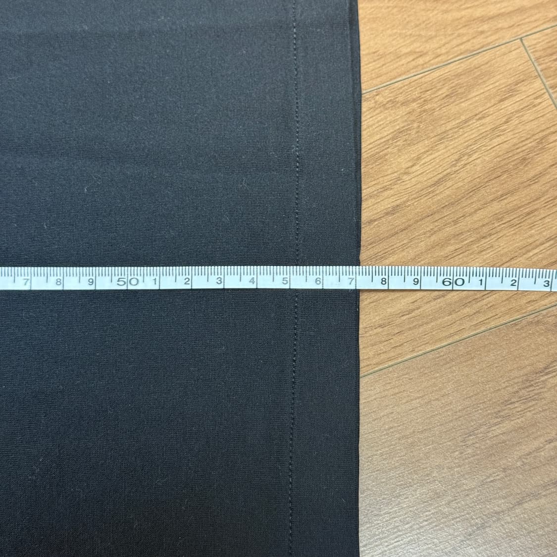 COS 하프넥 긴팔 티셔츠 블랙 상품이미지4