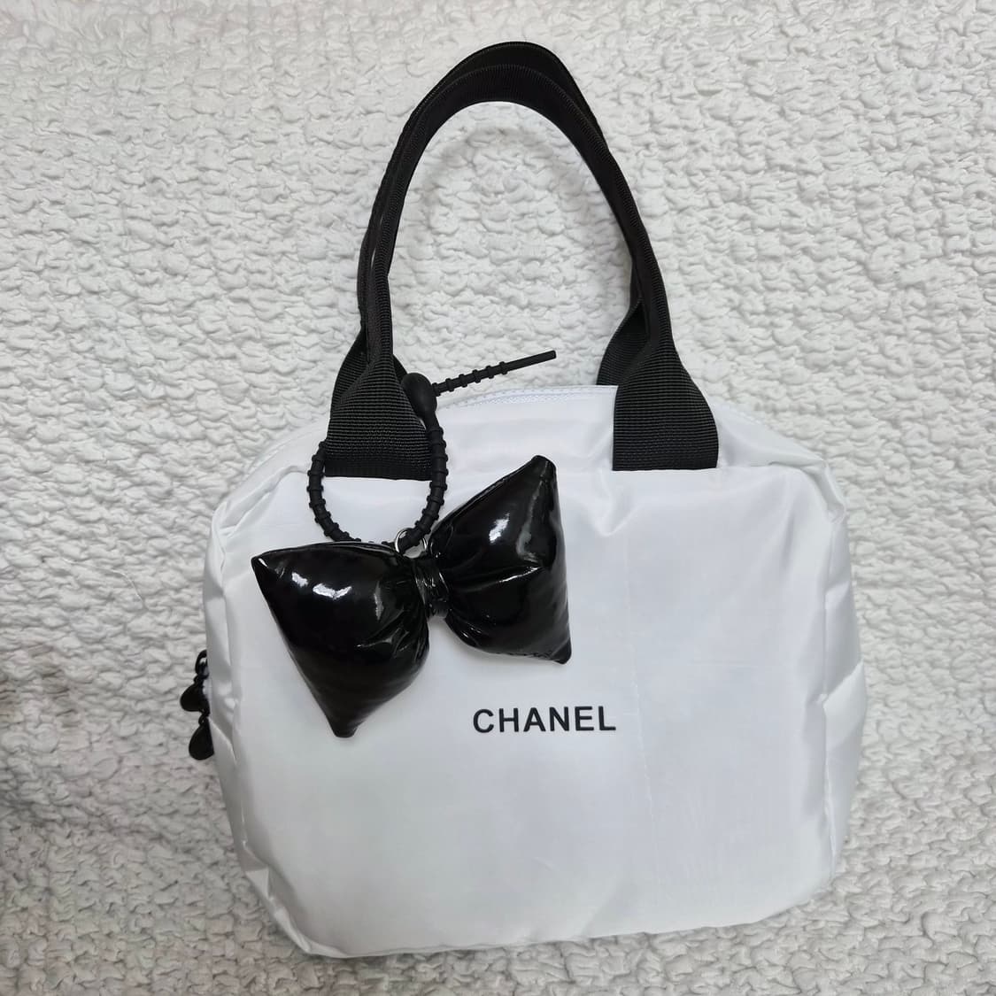 샤넬 노벨티 패딩 토트백 21*17.5*9.5 상품이미지1