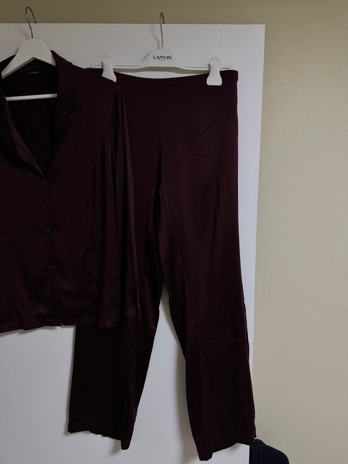 [LA PERLA] 라펠라 버건디 상하의 파자마 잠옷 세트 상품이미지4