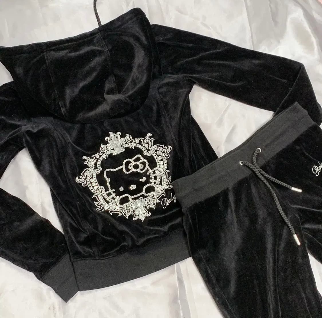 헬로키티 트레이닝 셋업 상품이미지1