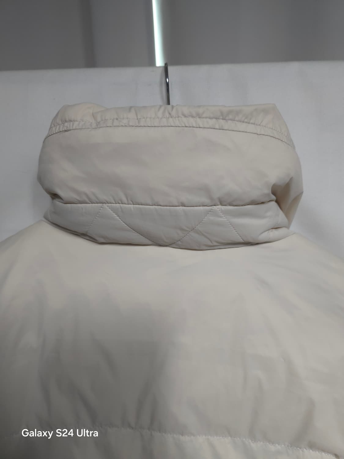 셀럽샵 하이넥 패딩 조끼 88 ✨️정품✨️
 상품이미지5