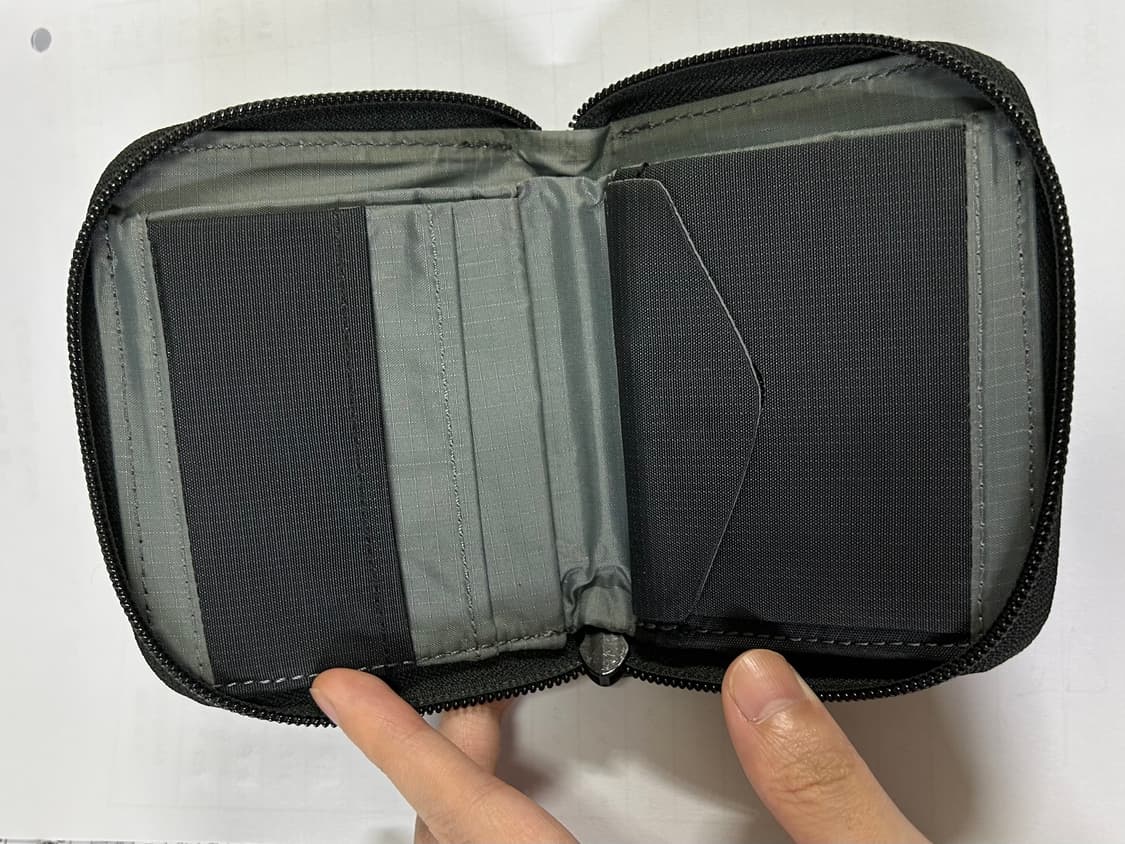 몽벨 지퍼 월렛 지갑 상품이미지2