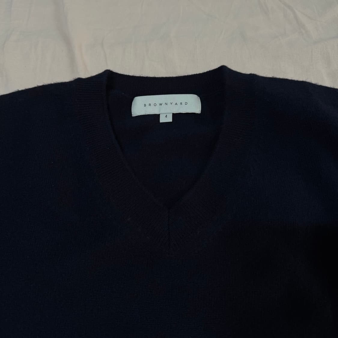 브라운야드 엑스트라 슈퍼파인 브이넥니트 판매합니다 상품이미지4