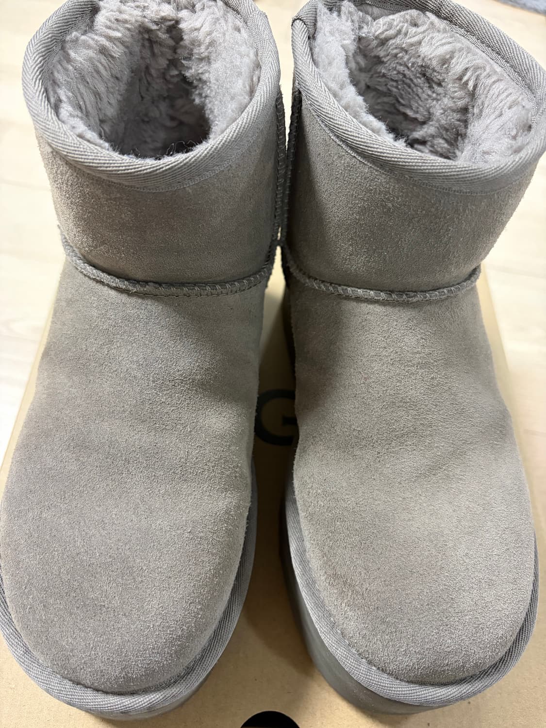 UGG 어그 클래식 미니 플랫폼 부츠 230 상품이미지3