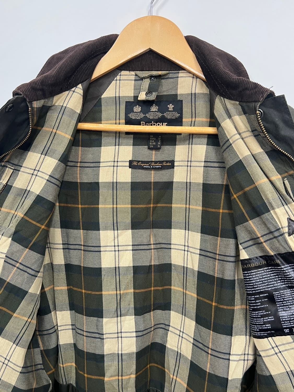 바버 여성 클래식 비데일 왁스 야상 카키 자켓 상품이미지6