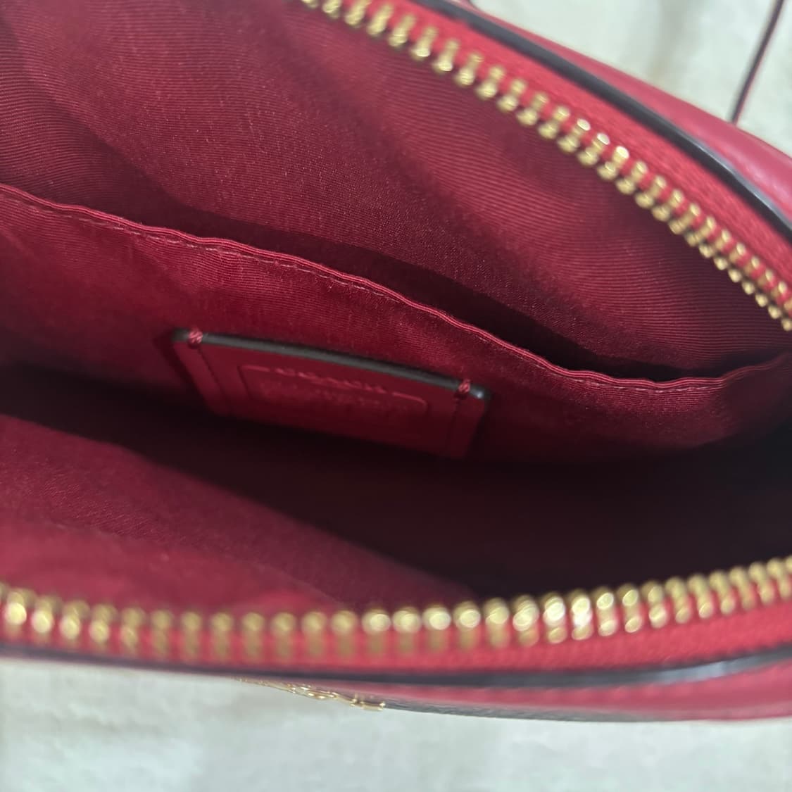 코치 시그니처 돔 크로스백 브라운/레드 상품이미지2