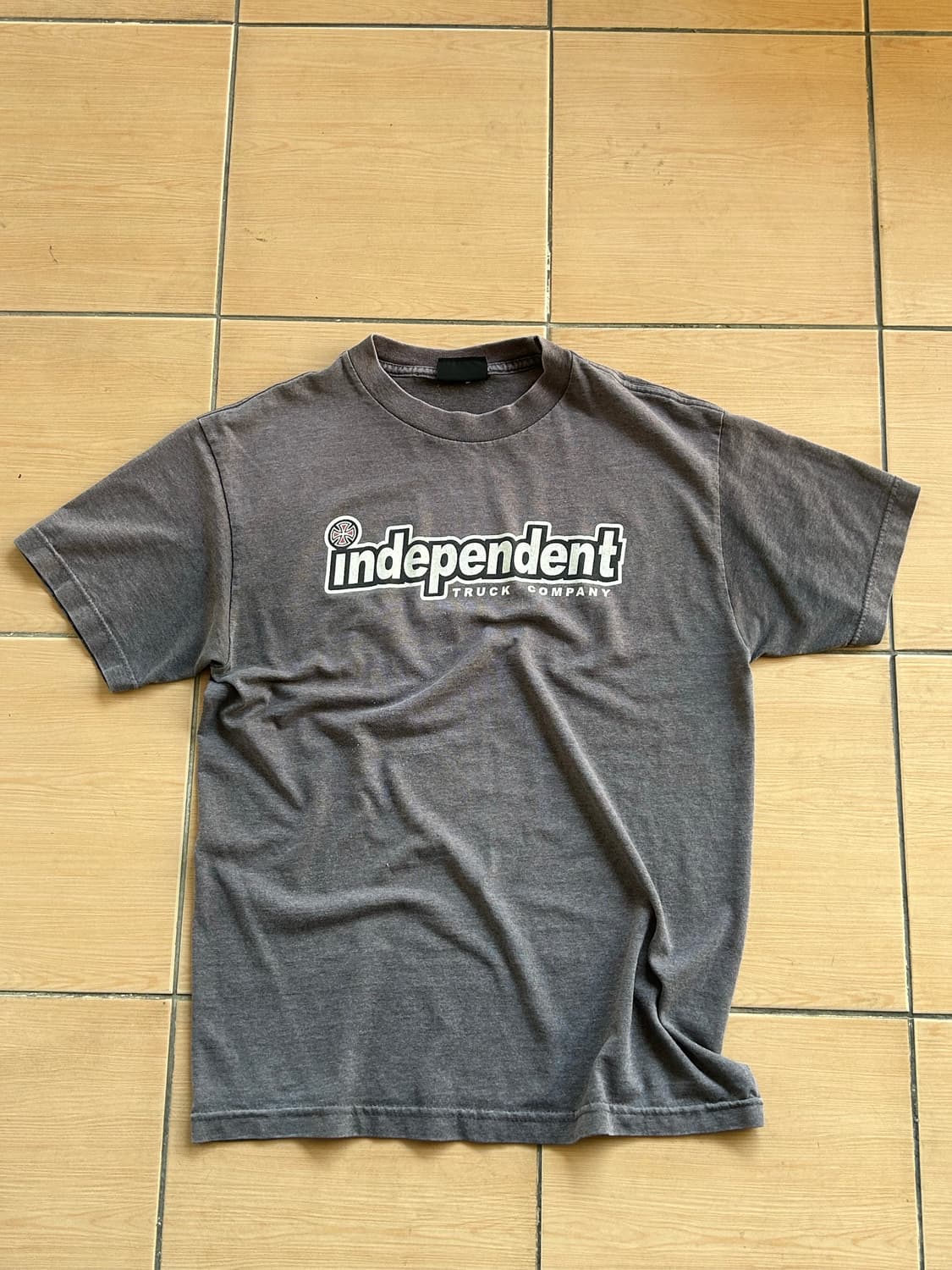 90‘s 인디펜던트트럭 티셔츠  상품이미지1