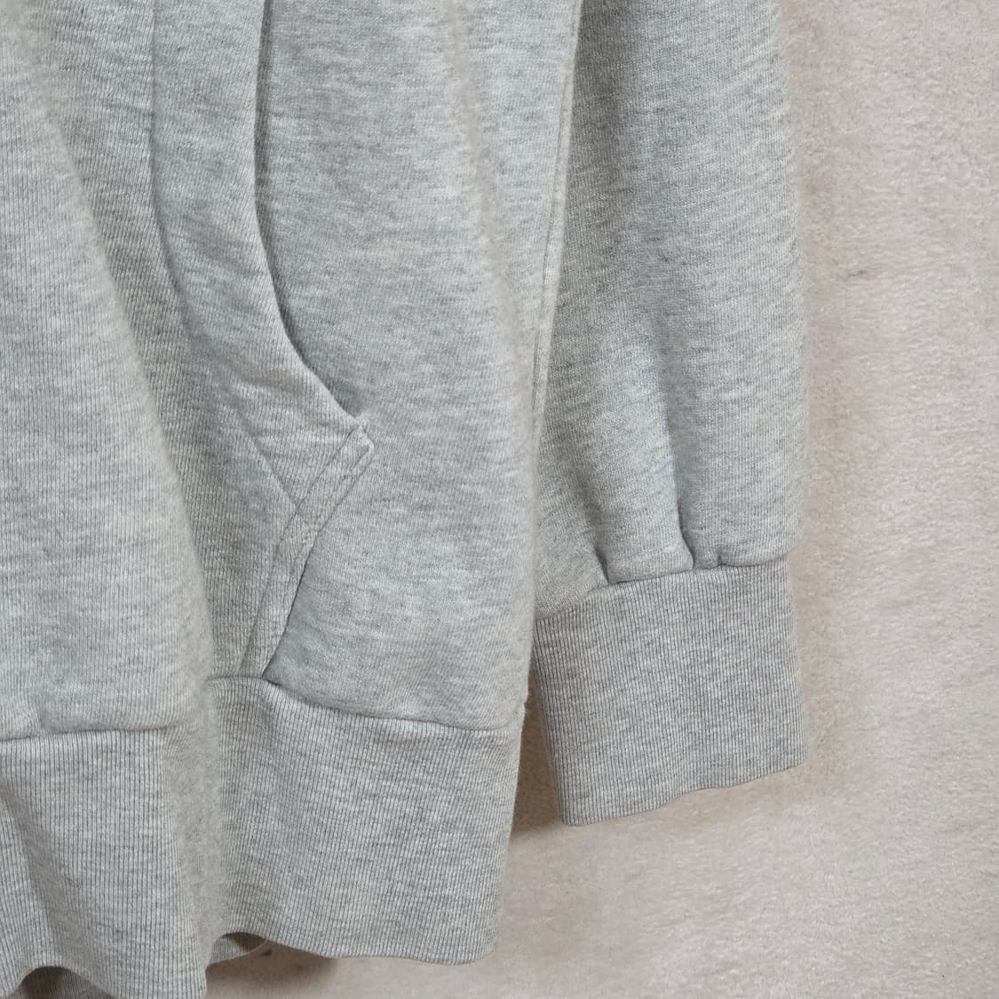 헤지스 그레이 로고 자수 투웨이 후드집업 상품이미지3