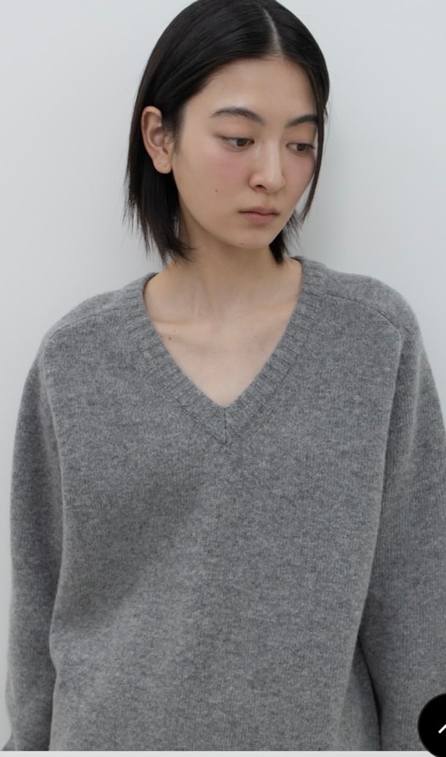 GBH 지비에이치어패럴브이넥 니트 상품이미지2