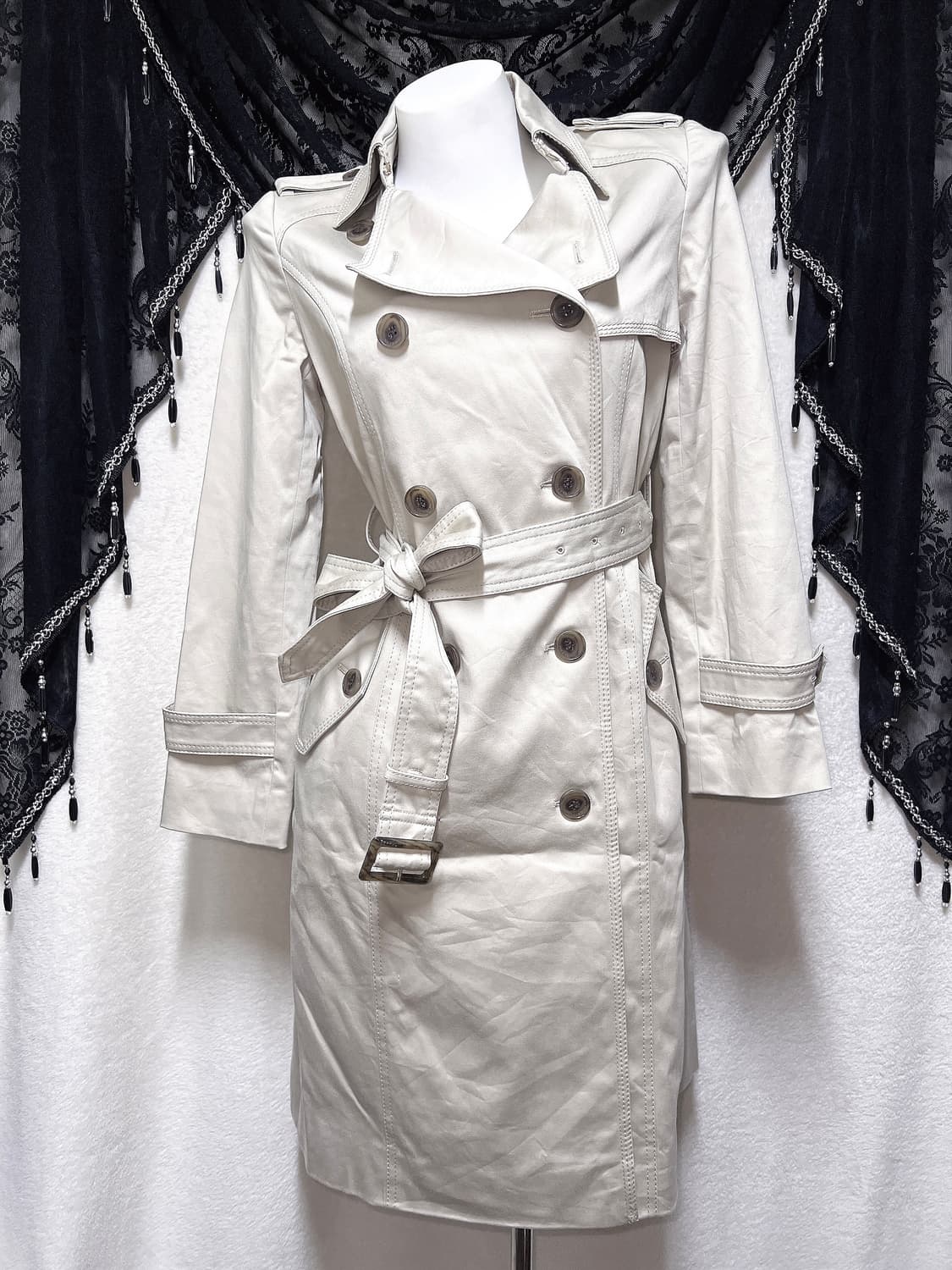 핑키앤다이안 로맨틱갸루 로걀 라떼 모카베이지 견장 트렌치코트 자켓 핀터 상품이미지4