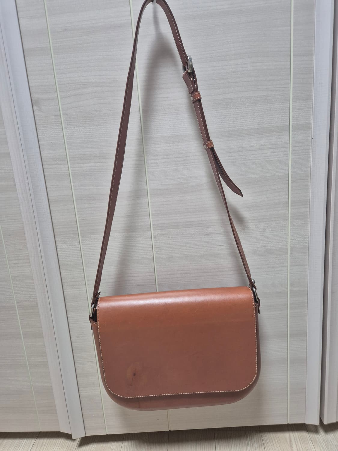 (정품) A.P.C 아페쎄 제임스 레더 백 통가죽 크로스 상품이미지1