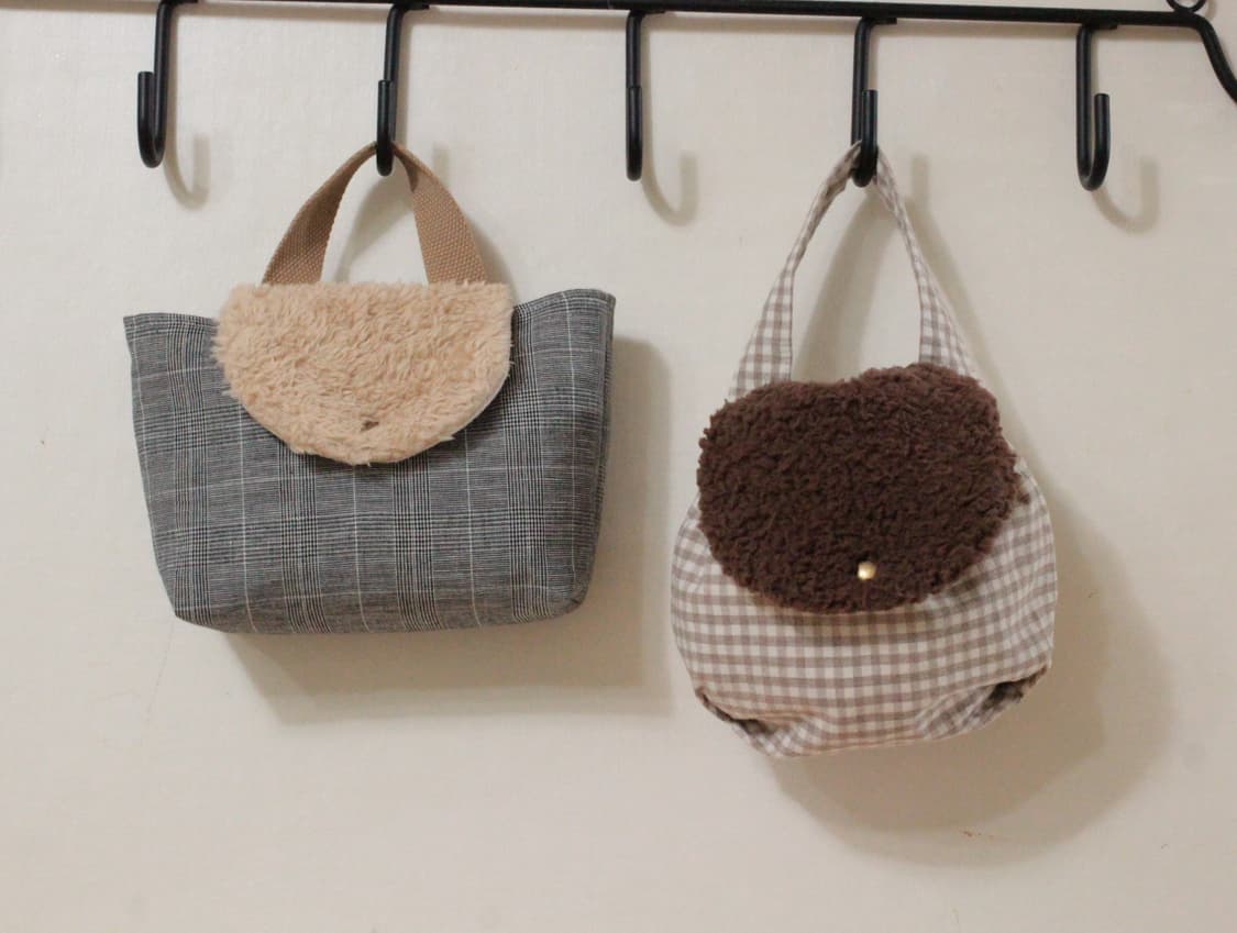 핸드메이드 손잡이 퍼 파우치 상품이미지9