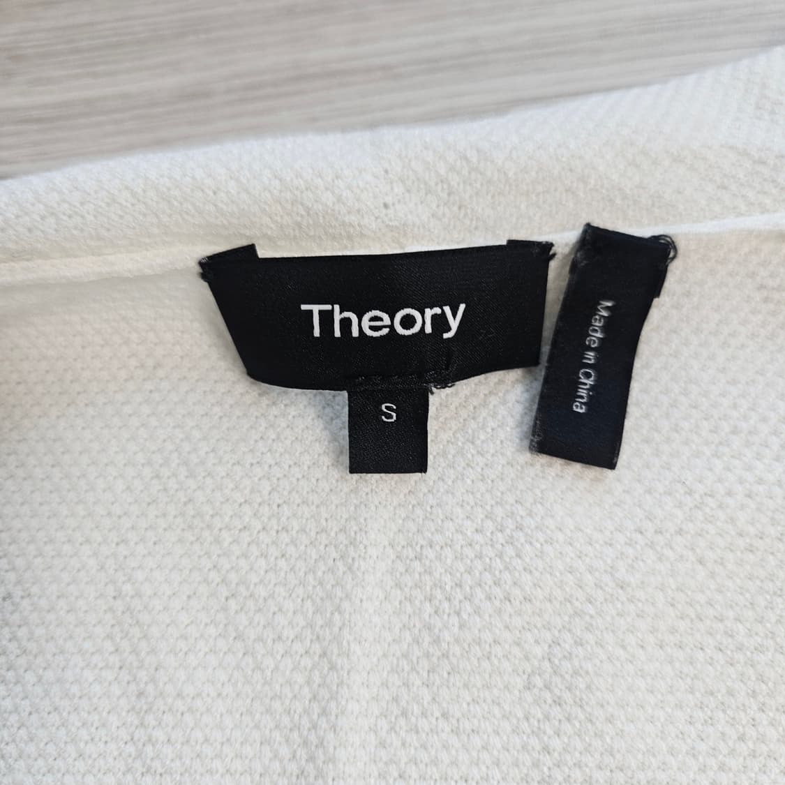 띠어리 화이트 니트 가디건 상품이미지3