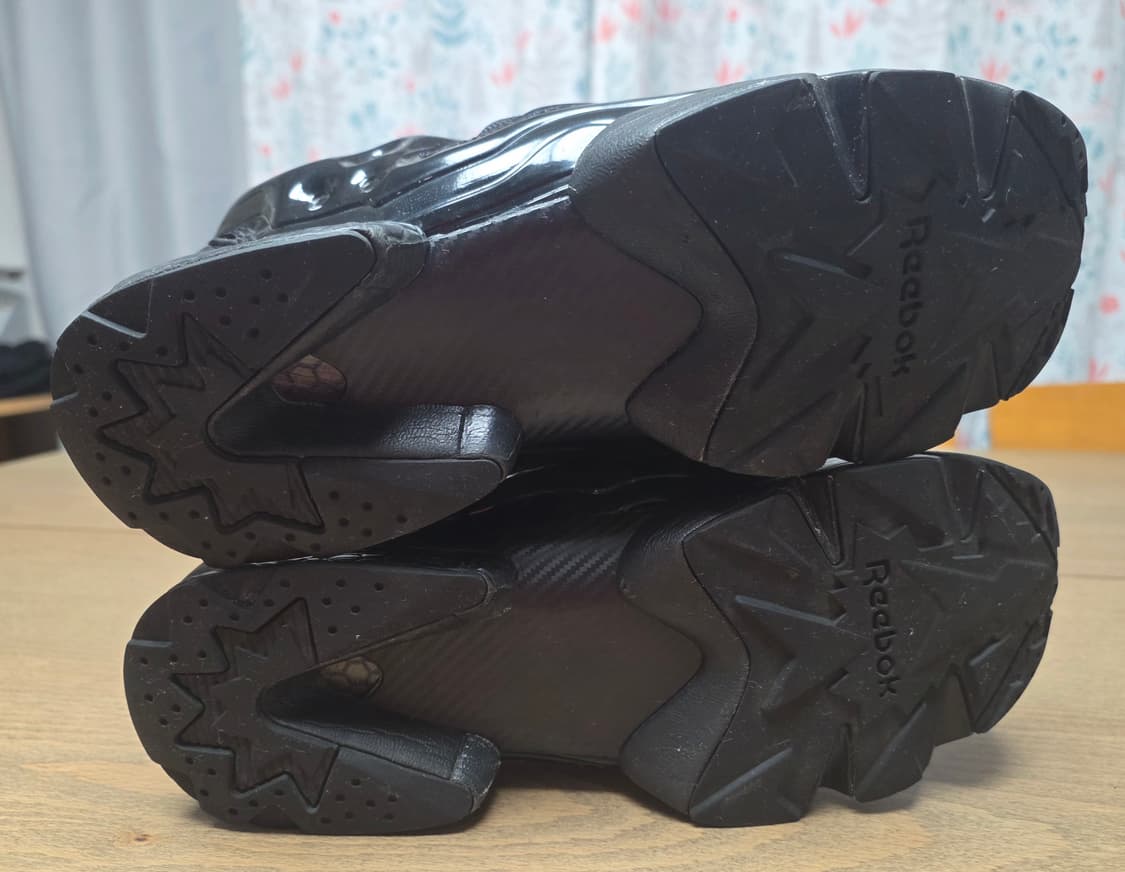 리복 준지 인스타펌프 퓨리 블랙 270 (왼쪽 힐탭X) 상품이미지7