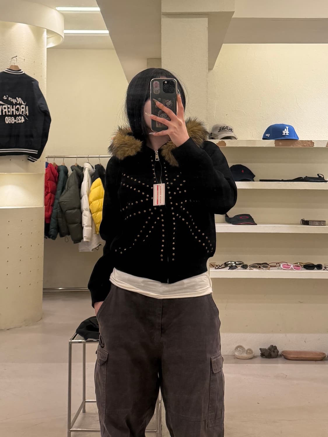 스터드 퍼 후드 집업 블랙 U840 상품이미지1