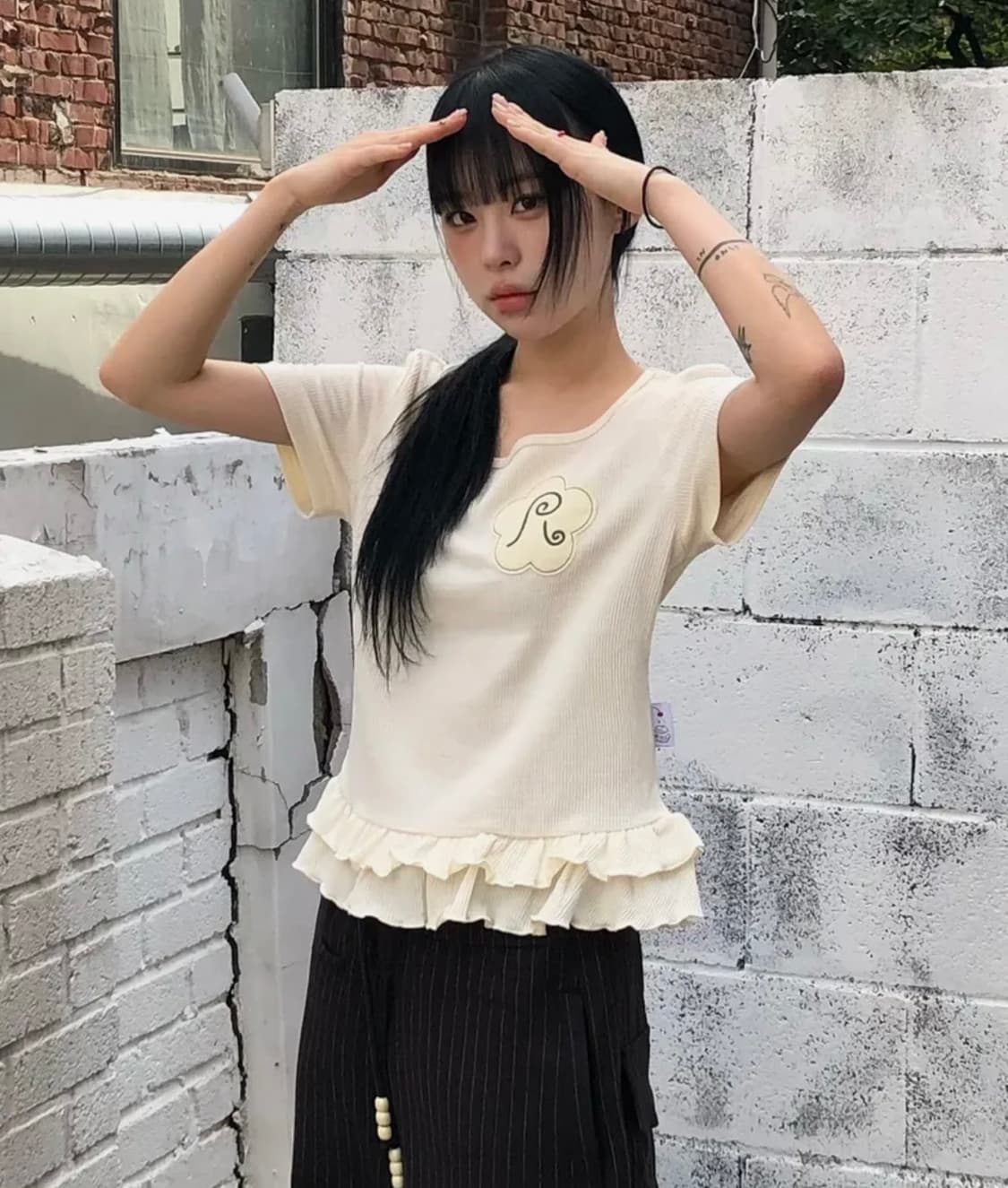 루나키후 프릴 레이어드 스퀘어넥 숏슬리브 상품이미지3