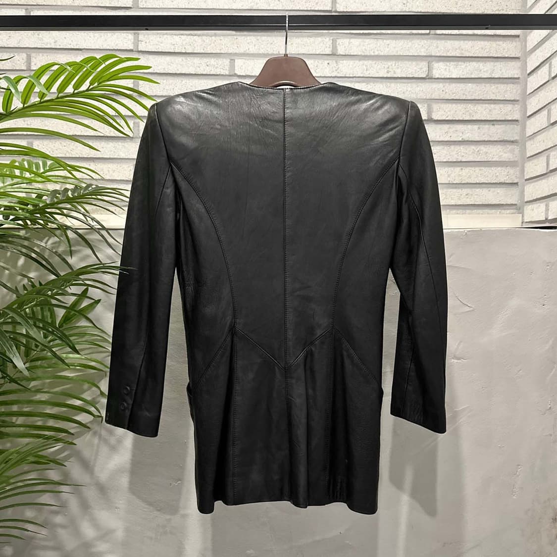 JPN VINTAGE 가죽 블레이저 자켓 브이넥 더블버튼 디테일 블랙 상품이미지3