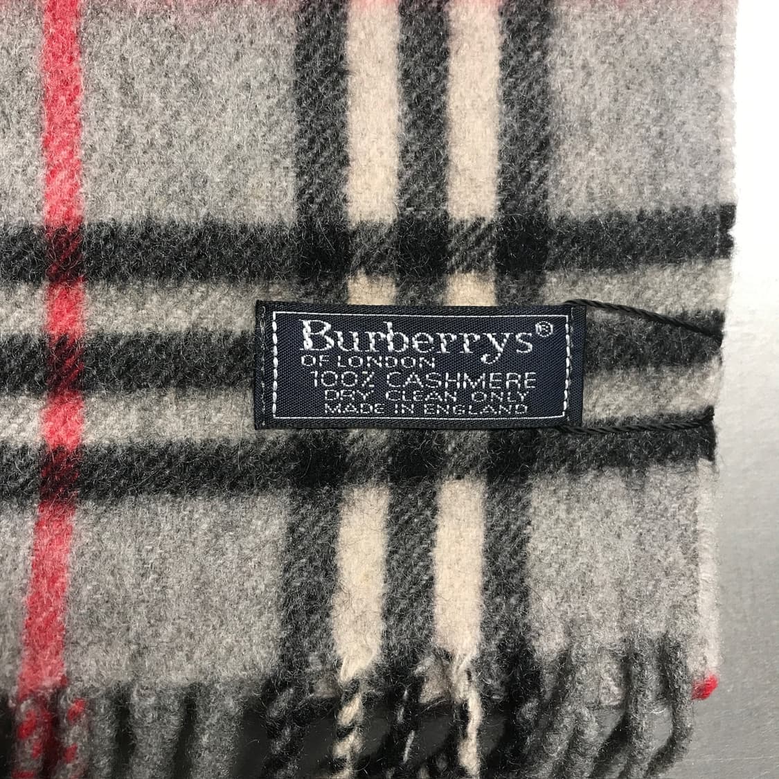 버버리 정품 캐시미어 머플러 그레이 상품이미지4