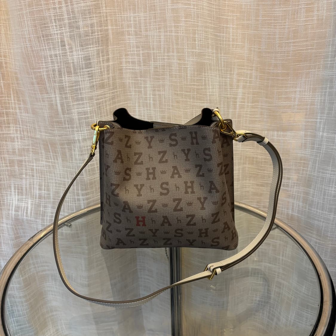 정품 헤지스 버킷 투웨이 토트백     상품이미지6